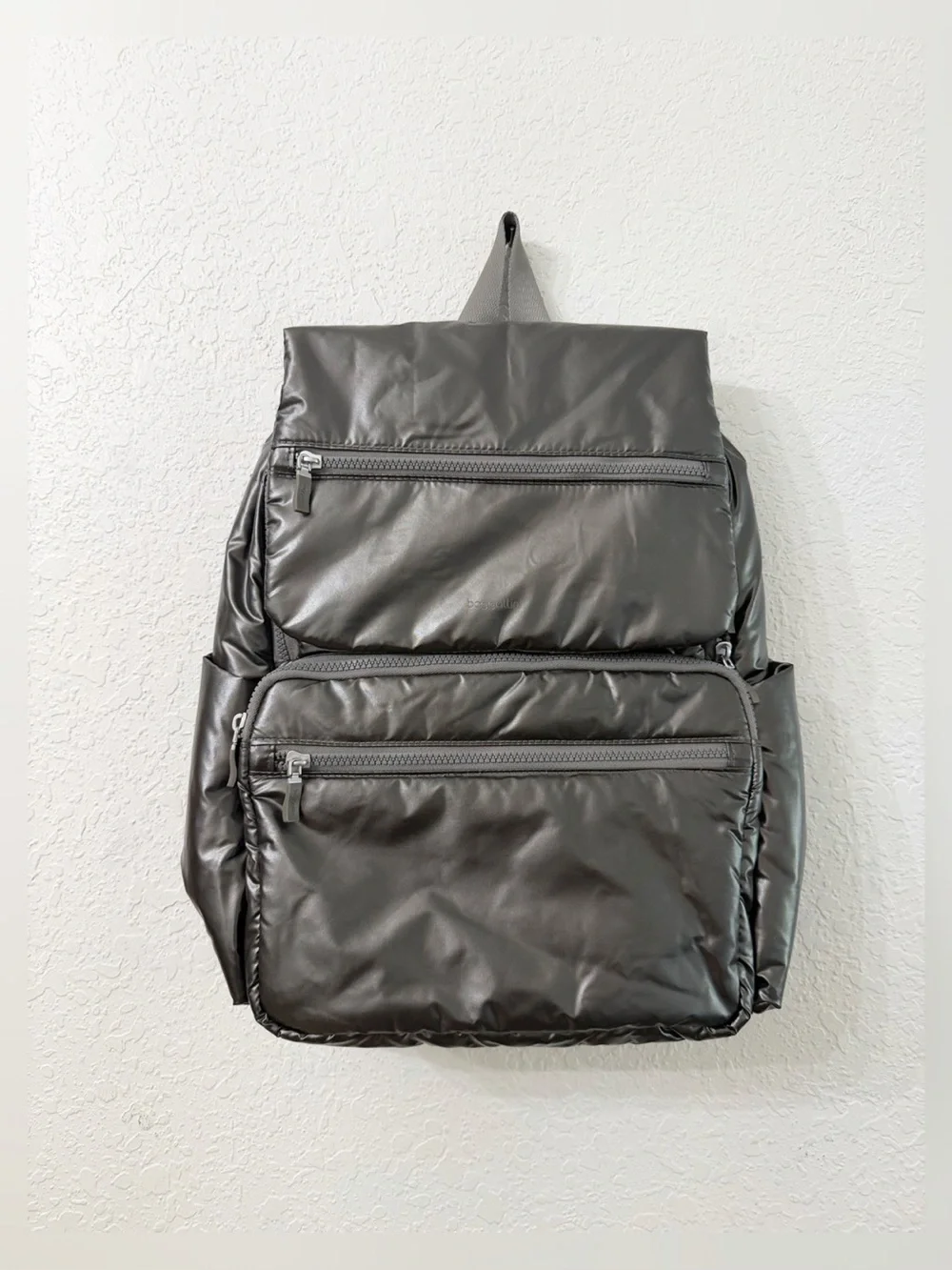 NWOT - Baggallini Go To Laptop Flap Backpack in Gunmetal Puff